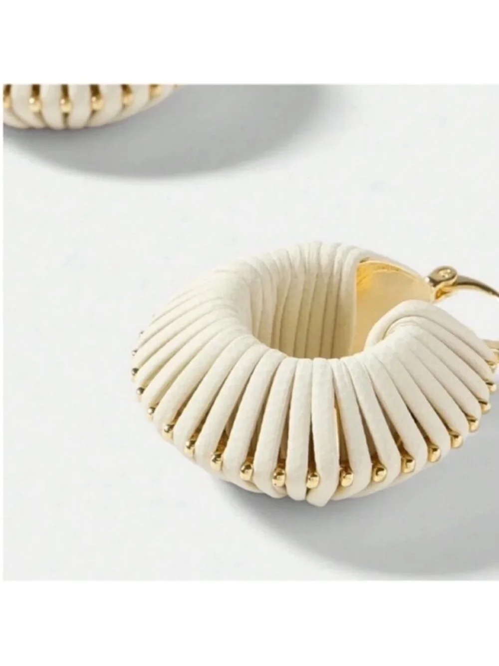 New! 18K Gold Plated Textured Spiral Leather Hoop Earrings (1013) NWOT
